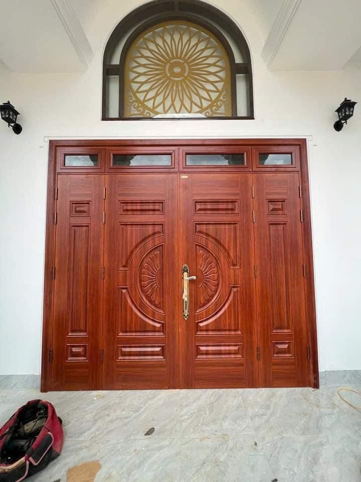 cửa thép vân gỗ tại Vĩnh Long