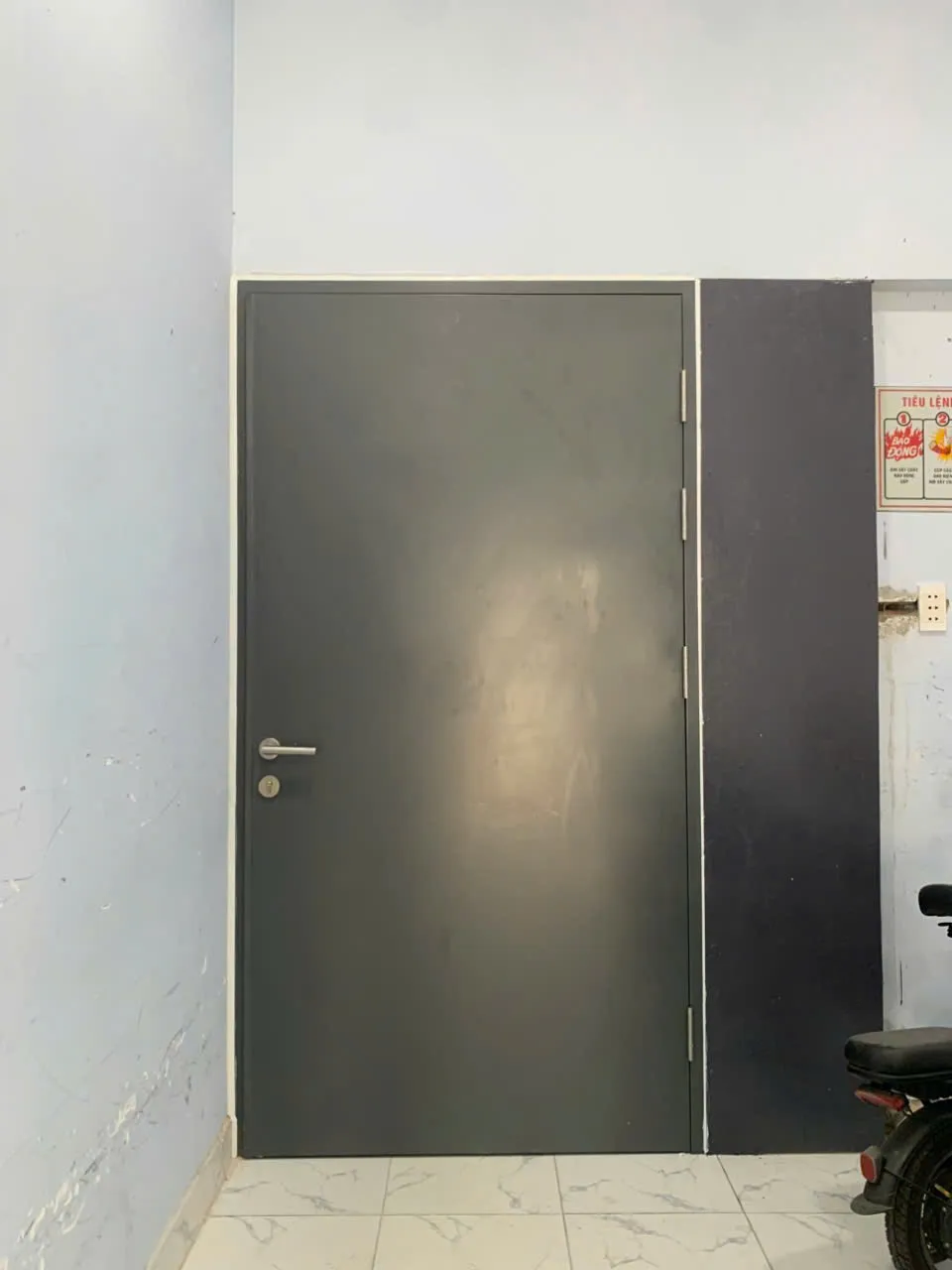 Gia-cua-thep-chong-chay-tai-phuong-sai-gon